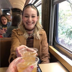 Meet your Posher, Olivia
